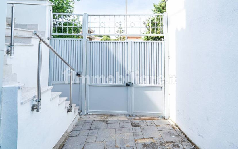 Villa bifamiliare via Ladislao Odescalchi, Centro, Santa Marinella — foto 55 di 70