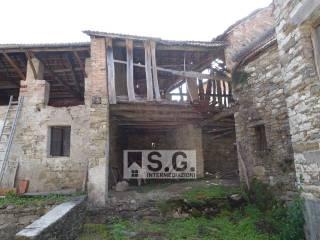 Rustico, da ristrutturare, 600 m², Carve, Borgo Valbelluna