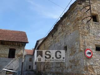 Rustico, da ristrutturare, 600 m², Carve, Borgo Valbelluna — foto 3 di 16