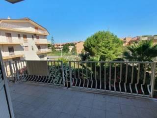 Quadrilocale viale Senatore Parodi traversa 6, Vibo Marina, Vibo Valentia — foto 2 di 9
