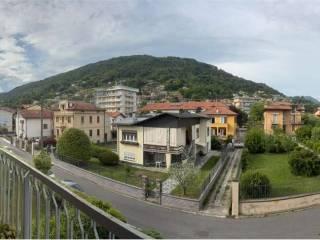 Trilocale buono stato, secondo piano, Suna, Verbania — foto 3 di 16