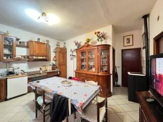 Trilocale via Enrico Celestini, Vasanello — foto 18 di 22