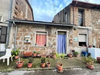 Trilocale via Enrico Celestini, Vasanello — foto 11 di 22