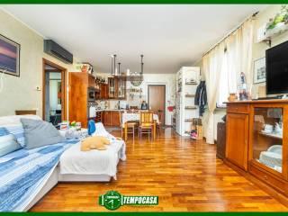 Trilocale via Monte Grappa 18, Centro, Concorezzo — foto 16 di 21