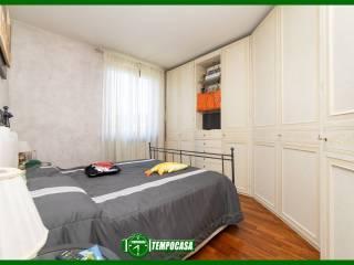 Trilocale via Monte Grappa 18, Centro, Concorezzo — foto 6 di 21