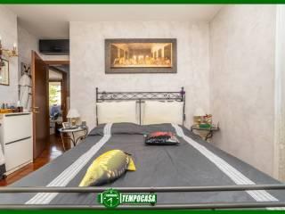 Trilocale via Monte Grappa 18, Centro, Concorezzo — foto 2 di 21