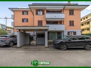 Trilocale via Monte Grappa 18, Centro, Concorezzo — foto 14 di 21