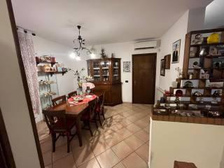 Villa bifamiliare, buono stato, 152 m², Centro, Fratta Polesine — foto 2 di 19