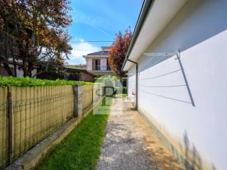 Villa bifamiliare via Gioacchino Rossini, Centro, Castelvetro di Modena — foto 65 di 75