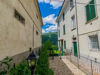 Bilocale via Torre, Calchera Frontale, Rota d'Imagna — foto 15 di 23