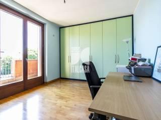 Villa bifamiliare via Eugenio Montale, Porto Mantovano — foto 18 di 50