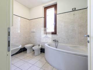 Villa bifamiliare via Eugenio Montale, Porto Mantovano — foto 35 di 50