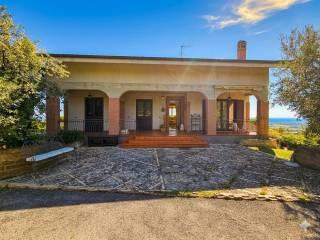 Villa bifamiliare Contrada Fiorano, Loreto Aprutino — foto 5 di 42