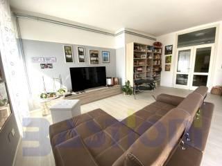 Quadrilocale buono stato, secondo piano, Centro, Clusone — foto 26 di 33