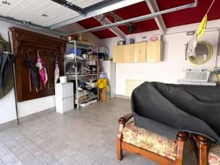 Villa bifamiliare via I. Cocconi 25, Centro, Traversetolo — foto 4 di 49