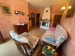Trilocale via Libero della Briotta, Centro, Novate Mezzola — foto 31 di 32