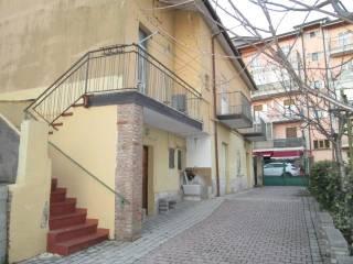 Villa unifamiliare via Ancona, Centro, Potenza
