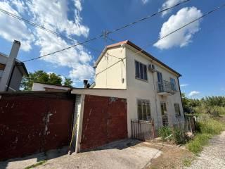 Villa unifamiliare via Malopera Nord, Badia Polesine — foto 2 di 16
