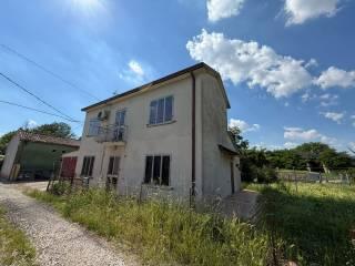Villa unifamiliare via Malopera Nord, Badia Polesine — foto 6 di 16