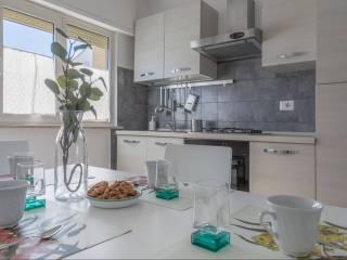 Appartamento in villa via Plinio 1, Centro, Roseto degli Abruzzi