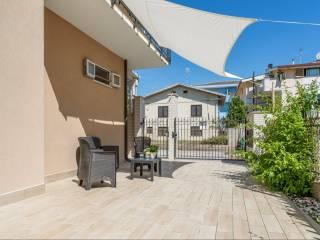 Appartamento in villa via Plinio 1, Centro, Roseto degli Abruzzi — foto 2 di 15