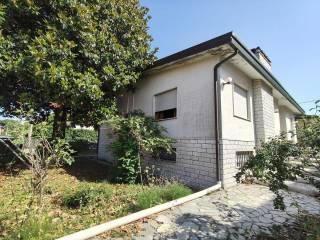 Villa unifamiliare via Giacomo Puccini, Loreo — foto 8 di 37