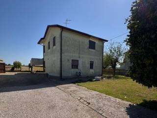 Villa unifamiliare via Trento 24, Porto Tolle — foto 6 di 21