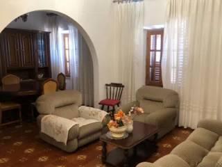 Villa unifamiliare via Eleonora D'Arborea, 9, Centro, Posada