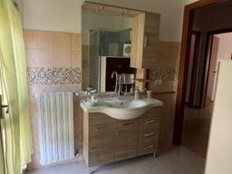 Villa a schiera via Sicilia, Birori