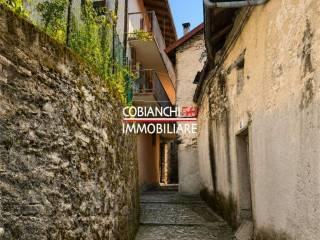Terratetto unifamiliare 130 m², ottimo stato, Aurano