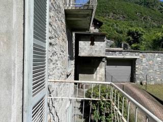 Villa unifamiliare Località Arquino, Ponchiera, Sondrio — foto 3 di 31