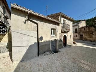 Terratetto unifamiliare via Colle Aprico, 2, Bominaco, Caporciano — foto 8 di 14