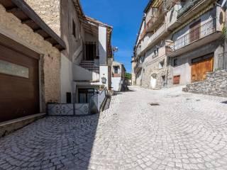 Terratetto plurifamiliare via Vincenzo Segni, Orvinio — foto 2 di 67