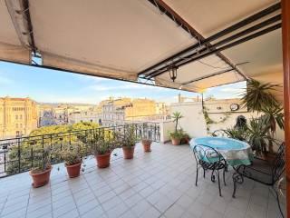 Attico ottimo stato, 315 m², Centro Storico, Reggio Calabria — foto 12 di 37