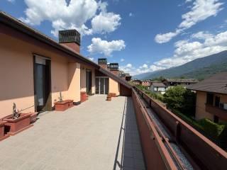Attico via del buon consiglio, 5, Centro, Sondrio — foto 17 di 35