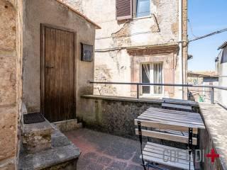 Trilocale via Generale Orsini, Centro, Pitigliano — foto 12 di 26