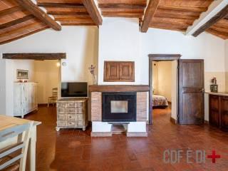 Trilocale via Generale Orsini, Centro, Pitigliano — foto 16 di 26