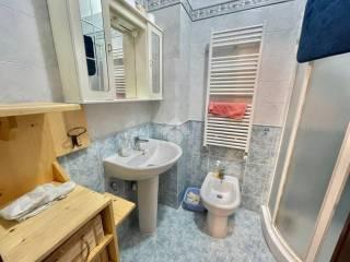 Monolocale via Aurelia 149, Centro, San Bartolomeo al Mare — foto 14 di 15