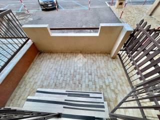 Monolocale via Aurelia 149, Centro, San Bartolomeo al Mare — foto 4 di 15