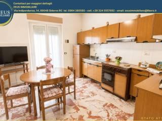 Appartamento via Genova 7, Centro, Rosarno — foto 2 di 8