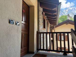 Quadrilocale Strada Larzey-Entrèves 16, Centro, Courmayeur — foto 14 di 28