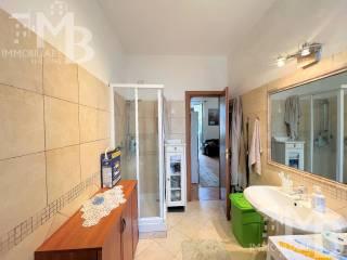 Quadrilocale via Vittorio Veneto 88, Centro, Uscio — foto 18 di 21