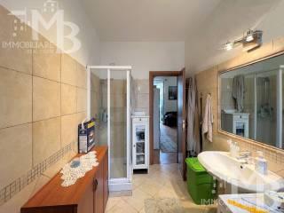 Quadrilocale via Vittorio Veneto 88, Centro, Uscio — foto 11 di 21