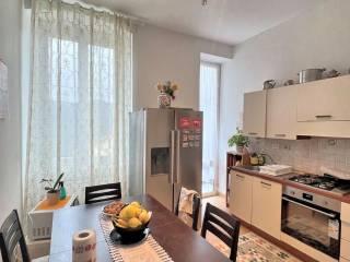 Quadrilocale via Vittorio Veneto 88, Centro, Uscio — foto 17 di 21