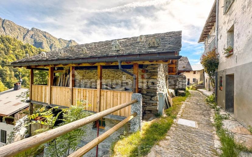 Mansarda frazione San Gottardo 2/3, Rimella — foto 6 di 13