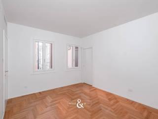 Trilocale vicolo Duomo 2, Centro Storico, Monza — foto 2 di 26