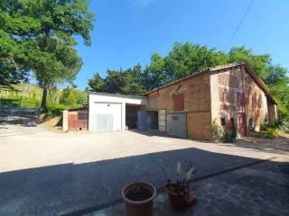 Casale via Fontevecchia, Fabriano — foto 30 di 50