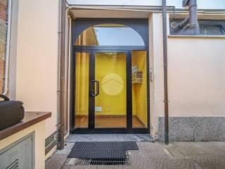 Bilocale via Roma 47, Macherio