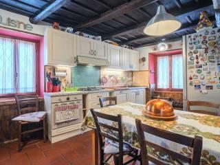 Villa unifamiliare frazione Casa del Moro 6, Castana — foto 5 di 39