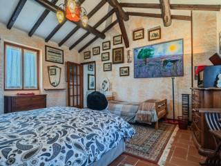 Villa unifamiliare frazione Casa del Moro 6, Castana — foto 4 di 39